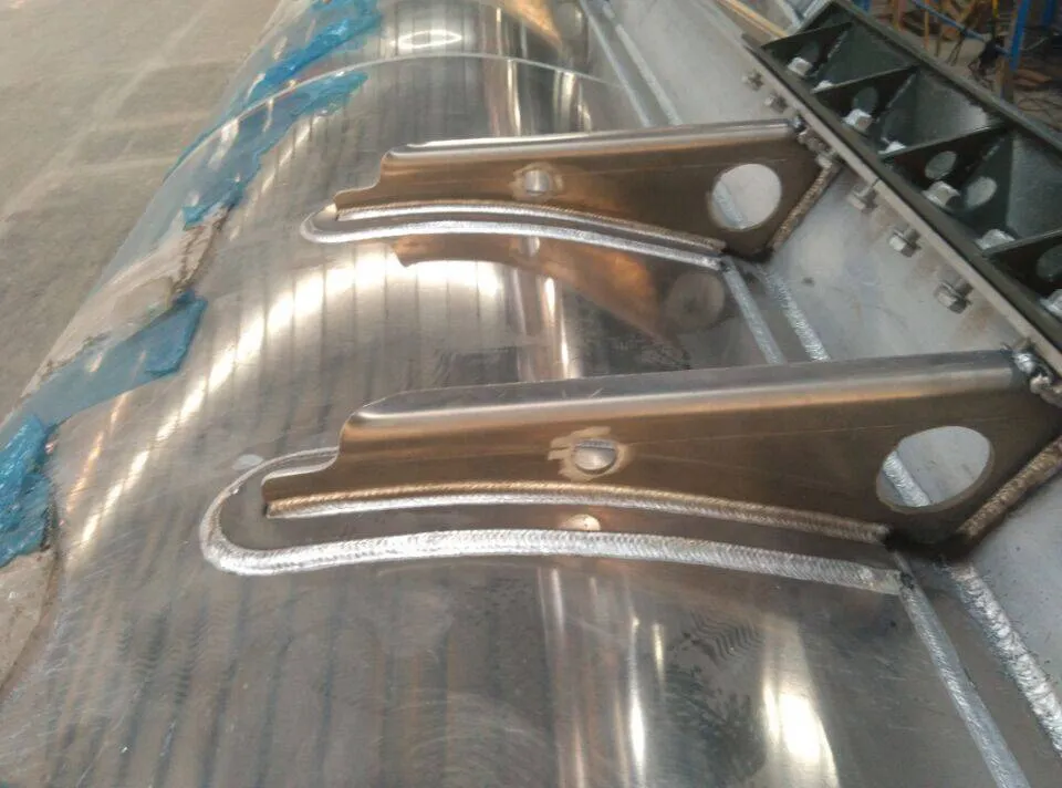 SHUIPO罐體焊接機(jī)器人 SHUIPO罐體焊接機(jī)器人